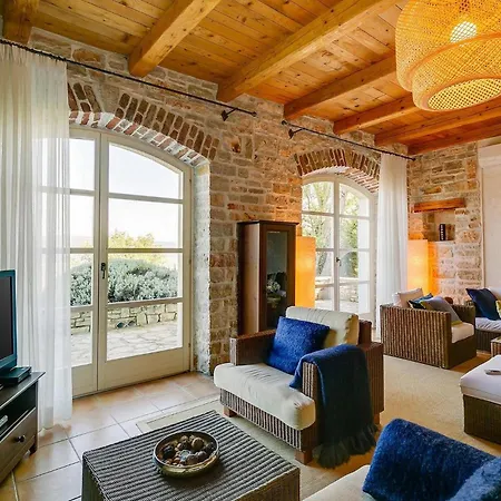 Casa Bella