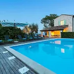 بيت للعطل Casa Bella أوماغ